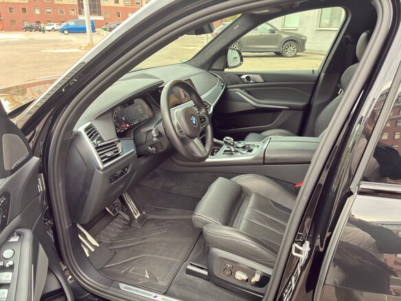 2022 BMW X7 40d I (G07), чёрный, 9900000 рублей - вид 18