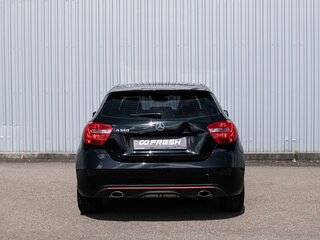 2013 Mercedes-Benz A-Класс 180 III (W176), чёрный, 1090000 рублей, вид 3