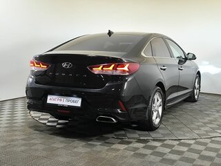 2019 Hyundai Sonata VII (LF) Рестайлинг, чёрный, 1900000 рублей, вид 4