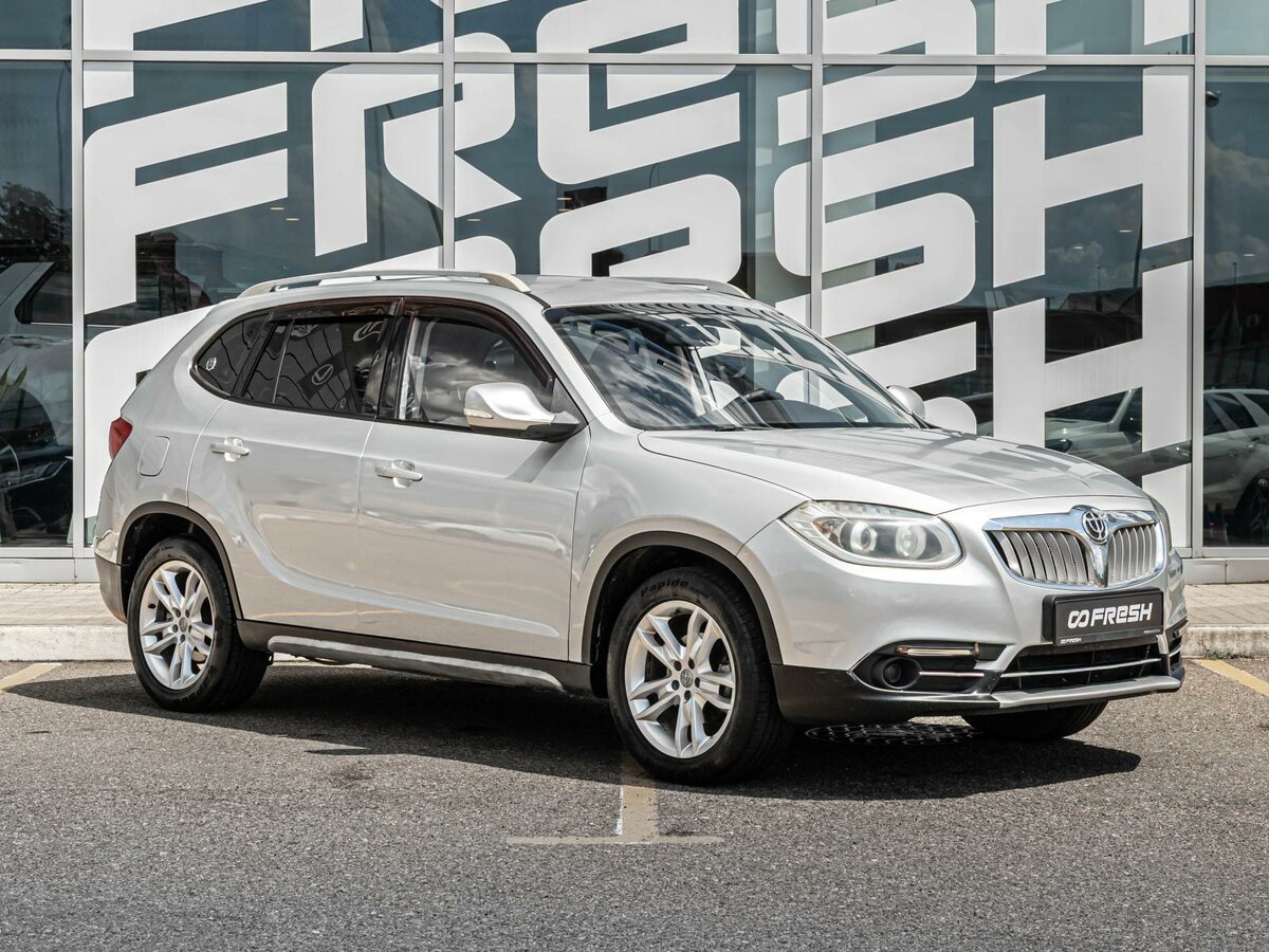Открыть фотографии: Brilliance V5 I