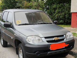 2014 Chevrolet Niva I Рестайлинг, серый, 720000 рублей, вид 1