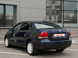 2013 Volkswagen Polo V, синий, 678000 рублей, вид 3