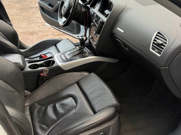 2013 Audi A5 I (8T) Рестайлинг, белый, 1800000 рублей - вид 16