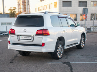 2011 Lexus LX 570 III, белый, 2848000 рублей, вид 5