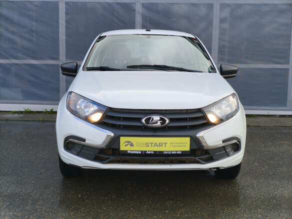 2025 Lada (ВАЗ) Granta I Рестайлинг, белый, 720000 рублей - вид 1