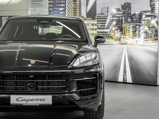 2026 Porsche Cayenne Coupé III Рестайлинг, чёрный, 20950000 рублей, вид 3