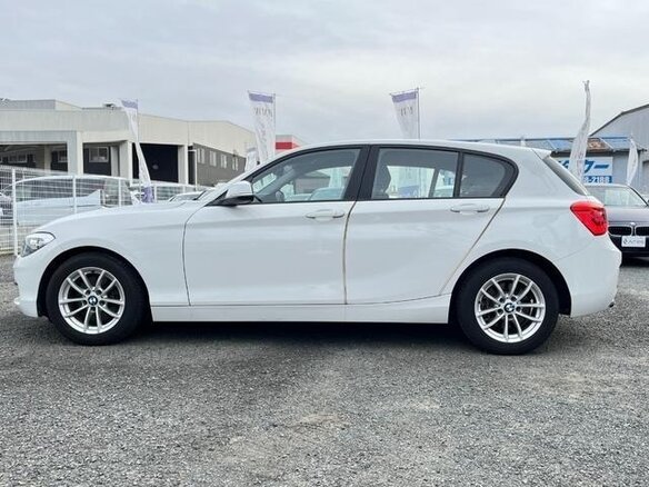 2016 BMW 1 серии 118i II (F20/F21) Рестайлинг, белый, 1080000 рублей - вид 7