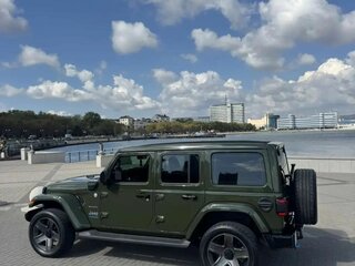 2022 Jeep Wrangler IV (JL), зелёный, 6300000 рублей, вид 4
