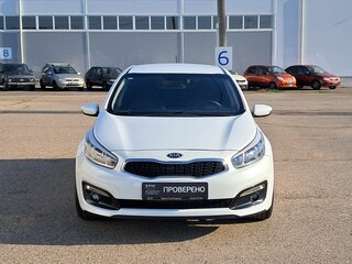2016 Kia Ceed II Рестайлинг, белый, 855000 рублей, вид 2