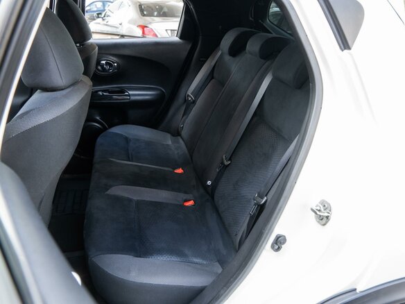 2017 Nissan Juke I Рестайлинг, белый, 1664000 рублей - вид 10