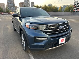 2019 Ford Explorer VI, синий, 3100000 рублей, вид 3