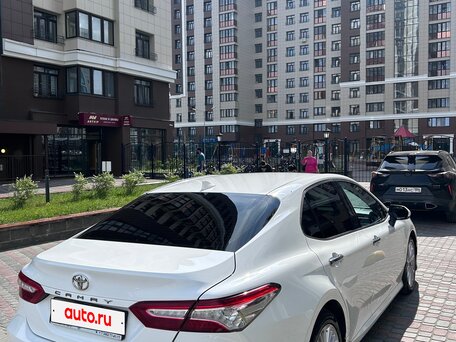 2018 Toyota Camry VIII (XV70), белый, 2870000 рублей, вид 5