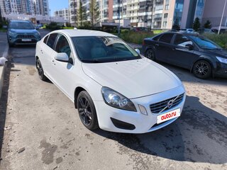 2011 Volvo S60 II, белый, 750000 рублей, вид 2