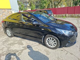 2021 Hyundai Solaris II Рестайлинг, чёрный, 2000000 рублей, вид 5