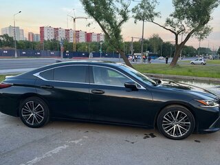 2022 Lexus ES 250 VII Рестайлинг, чёрный, 3600000 рублей, вид 5