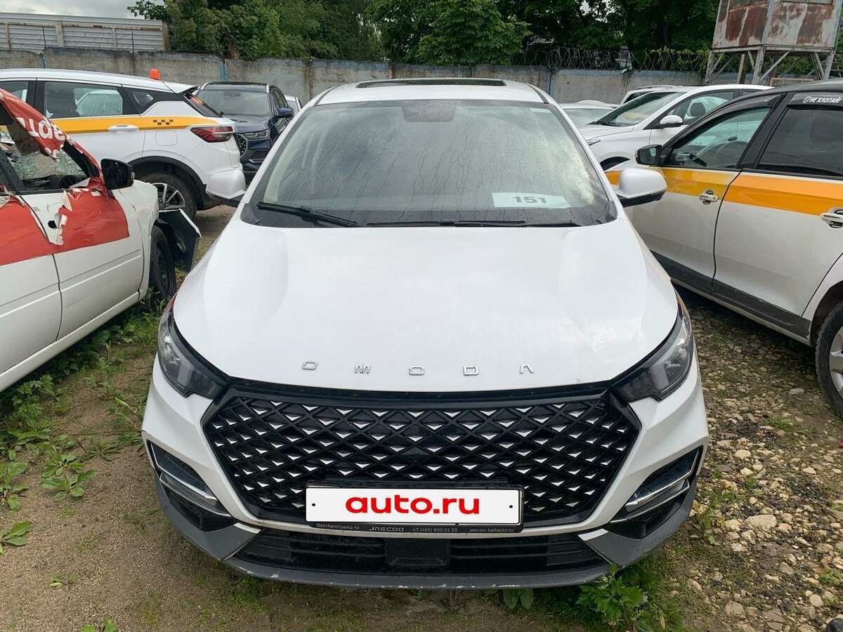 Открыть фотографии: Omoda S5