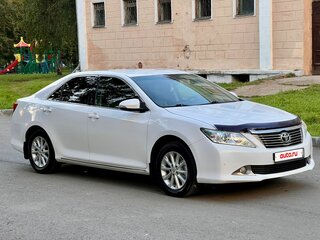 2013 Toyota Camry VII (XV50), белый, 1395000 рублей, вид 5