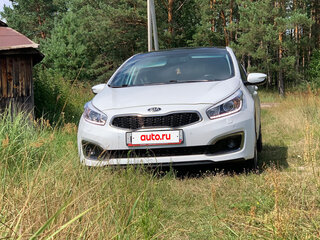 2016 Kia Ceed II Рестайлинг, белый, 1670000 рублей, вид 2