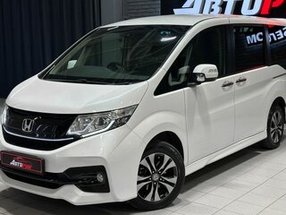 2017 Honda Stepwgn V, белый, 1897000 рублей, вид 2