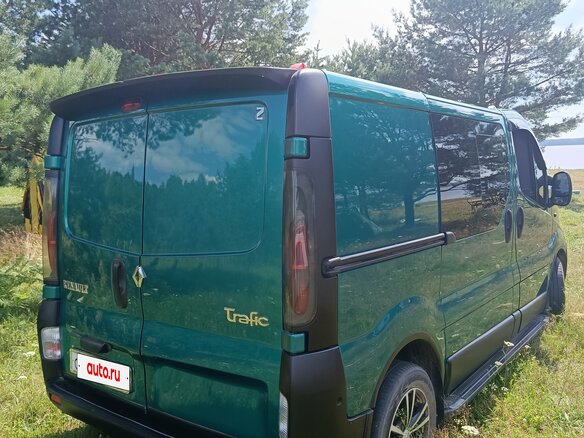 2004 Renault Trafic II, зелёный, 1600000 рублей - вид 10
