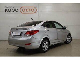 2012 Hyundai Solaris I, серебристый, 610000 рублей, вид 3