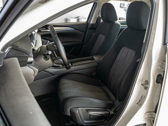 2020 Mazda 6 III (GJ) Рестайлинг 2, белый, 2200000 рублей - вид 9