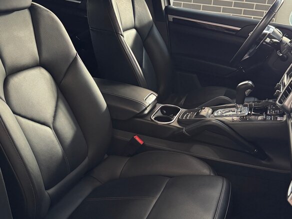 2015 Porsche Cayenne II Рестайлинг (958), белый, 4355000 рублей - вид 17