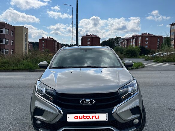 2019 Lada (ВАЗ) XRAY Cross I, бежевый, 750000 рублей