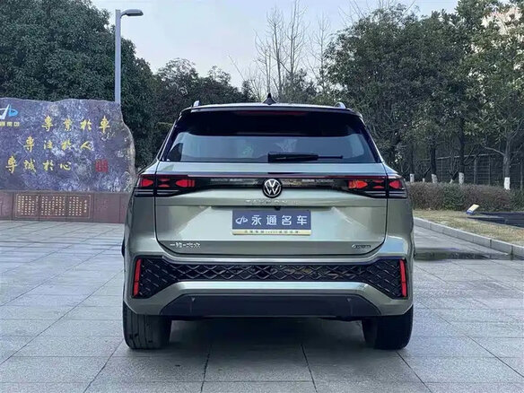 2026 Volkswagen Tayron II (China Market), зелёный - вид 4