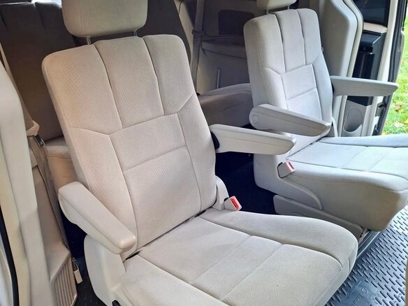 2011 Dodge Caravan Grand V, белый, 1190000 рублей - вид 16