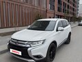 2015 Mitsubishi Outlander III Рестайлинг 2, белый, 1850000 рублей
