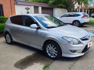 2011 Hyundai i30 I Рестайлинг, серебристый, 780000 рублей, вид 4