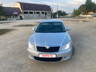 2010 Skoda Octavia II (A5) Рестайлинг, серебристый, 800000 рублей, вид 1