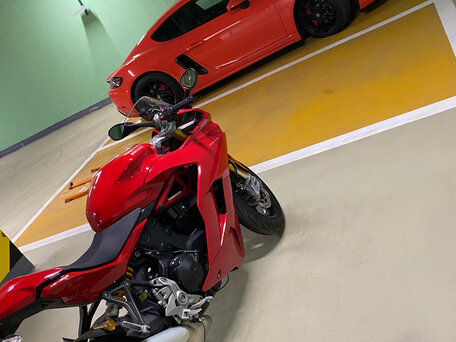 2019 Ducati Supersport, красный, 1099099 рублей, вид 2