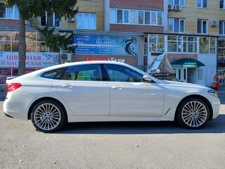 2021 BMW 6 серии Gran Turismo 630d xDrive IV (G32) Рестайлинг, белый, 6500000 рублей, вид 4