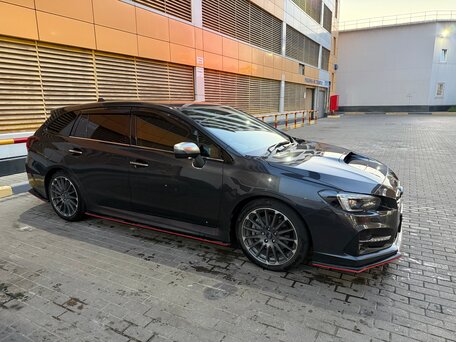 2018 Subaru Levorg I Рестайлинг, серый, 2200000 рублей, вид 3