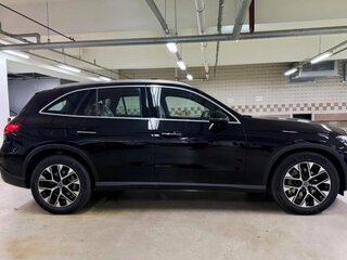 2026 Mercedes-Benz GLC 220 d II (X254), чёрный, 9658000 рублей, вид 5