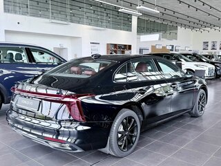 2025 Hongqi H5 II, чёрный, 4630000 рублей, вид 5