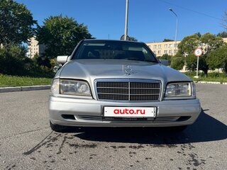 1997 Mercedes-Benz C-Класс 180 I (W202), серебристый, 350000 рублей, вид 1