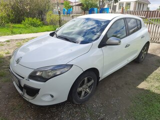 2011 Renault Megane III, белый, 698000 рублей, вид 1