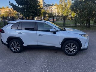 2021 Toyota RAV4 V (XA50), белый, 3500000 рублей, вид 5