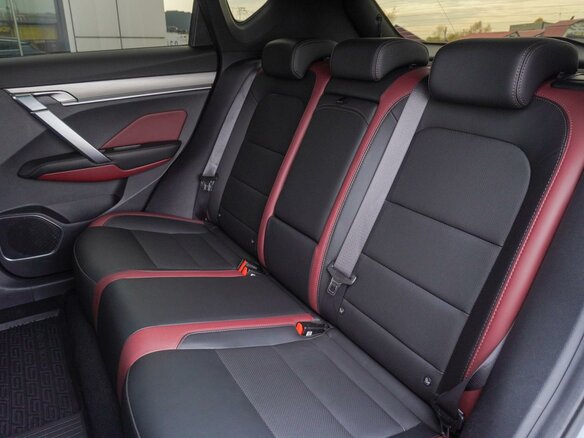 2021 Geely Coolray I, серый, 1855000 рублей - вид 17