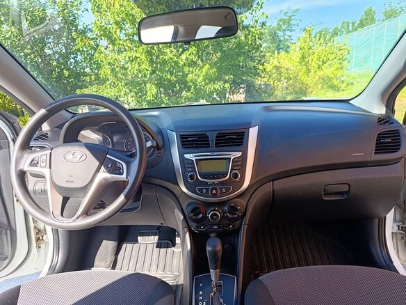 2012 Hyundai Solaris I, белый, 780000 рублей - вид 6