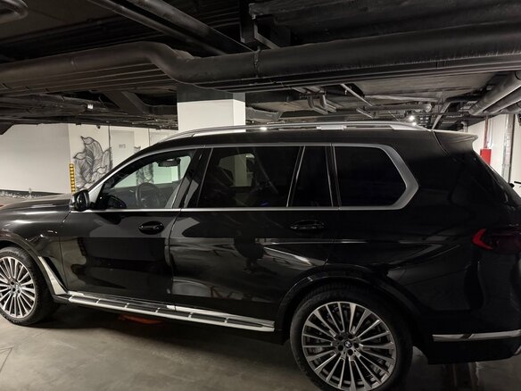 2023 BMW X7 40d I (G07) Рестайлинг, чёрный, 10900000 рублей - вид 8