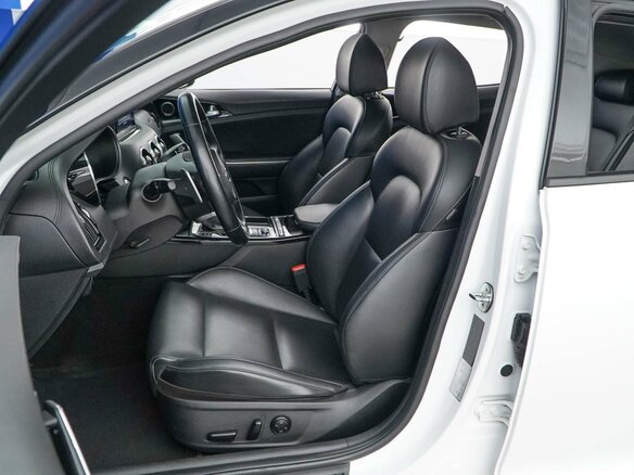 2021 Kia Stinger I Рестайлинг, белый, 2549077 рублей - вид 9