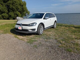 2016 Volkswagen Golf Alltrack VII, белый, 1700000 рублей, вид 2