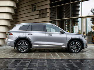 2025 Geely Monjaro (Xingyue L) I Рестайлинг (China Market), серый, 3947000 рублей, вид 4