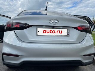 2018 Hyundai Solaris II, серебристый, 1490000 рублей, вид 3