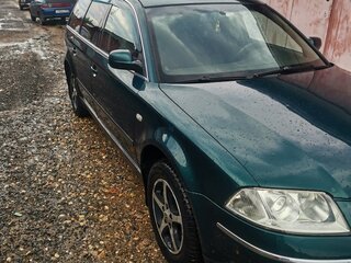2002 Volkswagen Passat B5 Рестайлинг, зелёный, 300000 рублей, вид 1