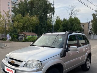 2011 Chevrolet Niva I Рестайлинг, серый, 520000 рублей, вид 1